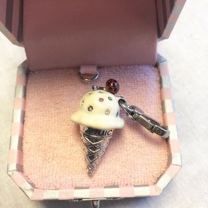 🍦🍨 Vanilla Ice Cream Cone Juicy Couture Charm